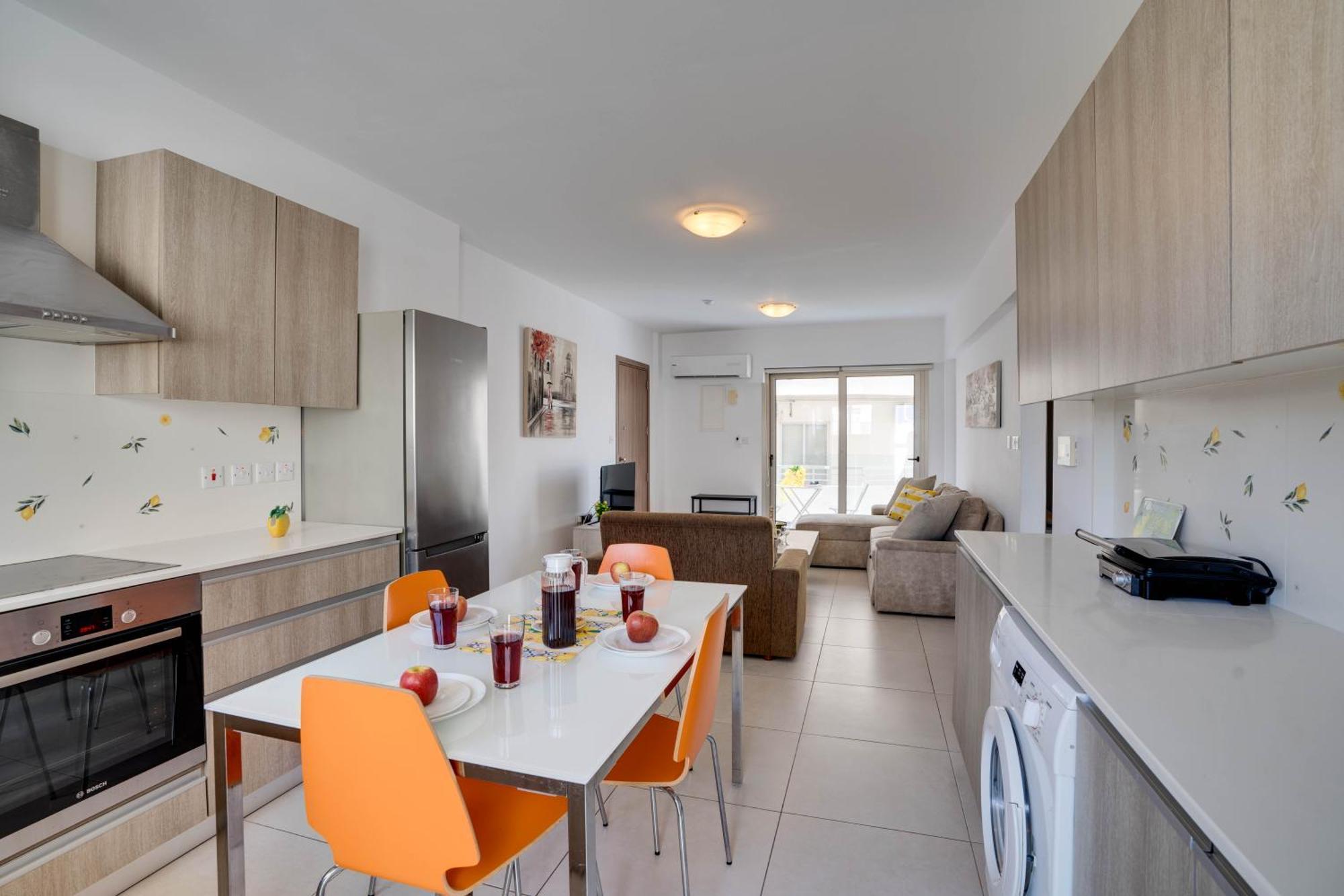 Lemon Paradise City Centre 200M From Beach Larnaca Esterno foto
