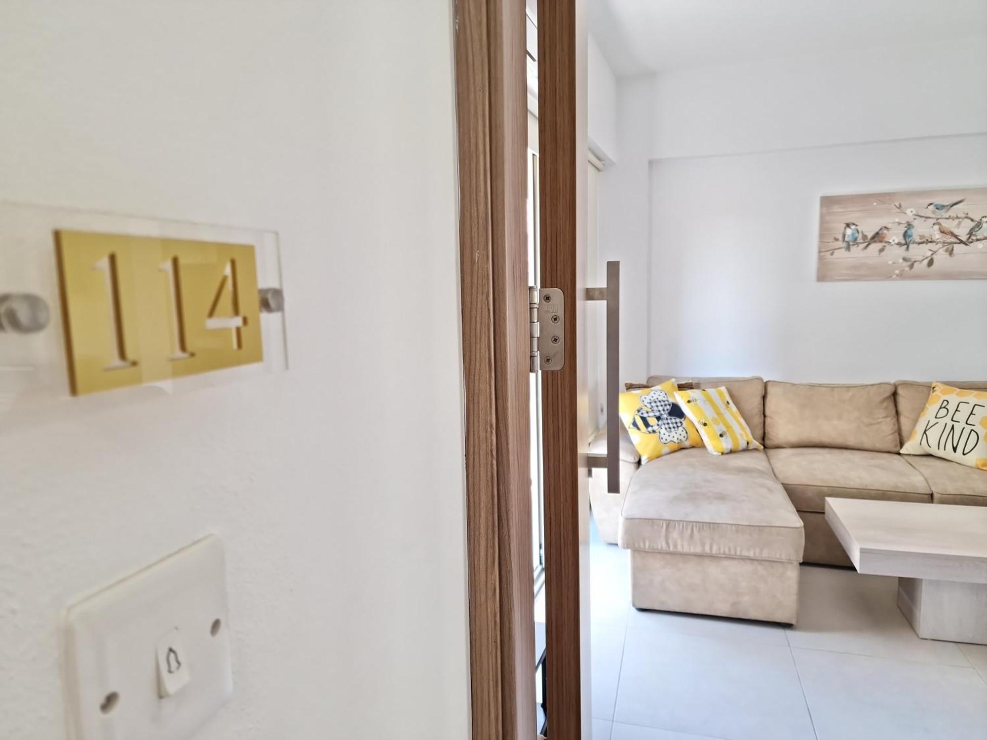 Lemon Paradise City Centre 200M From Beach Larnaca Esterno foto