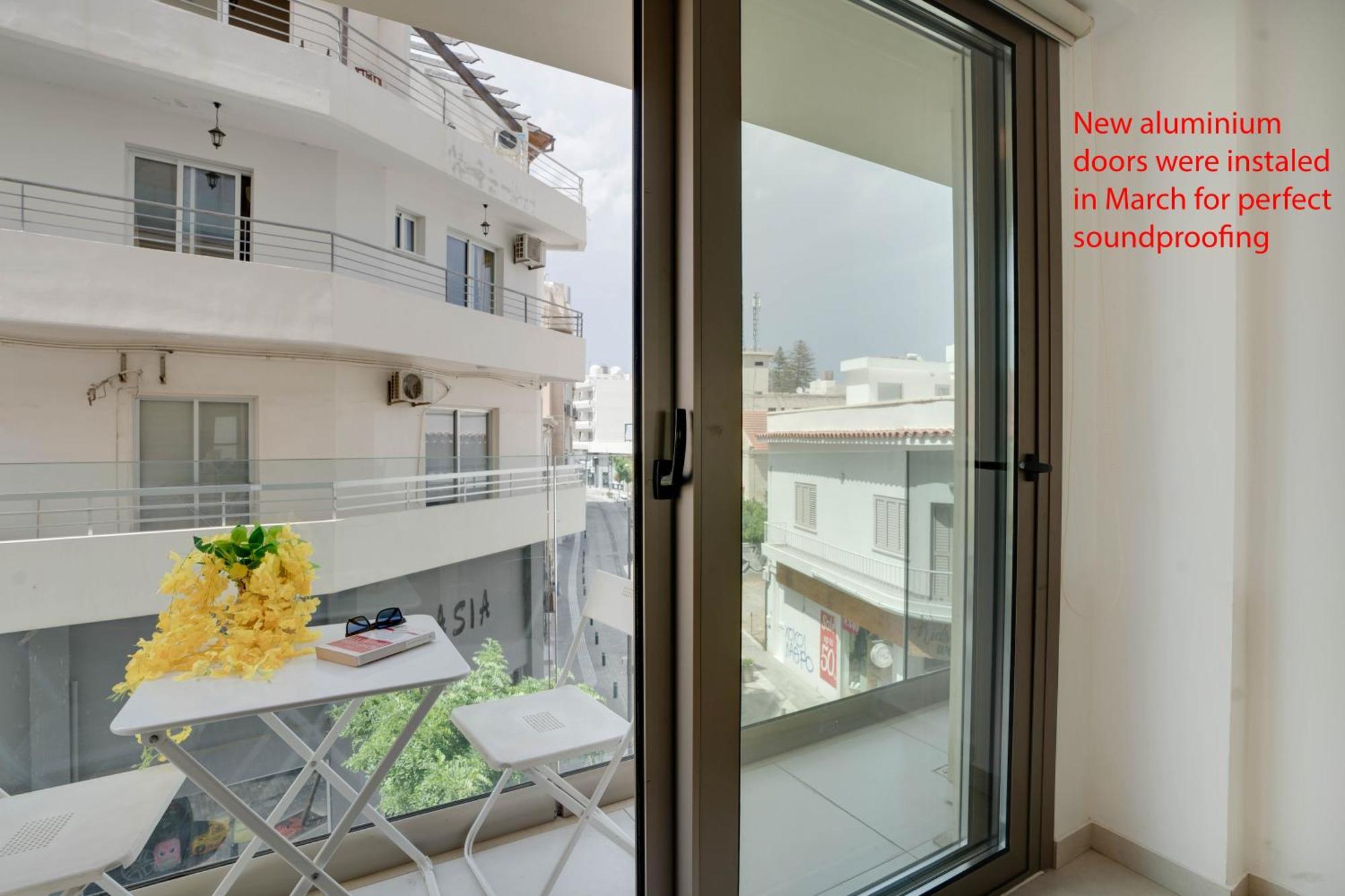 Lemon Paradise City Centre 200M From Beach Larnaca Esterno foto